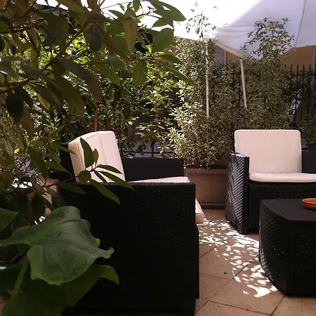 招待所 罗密欧设计客房酒店 2*