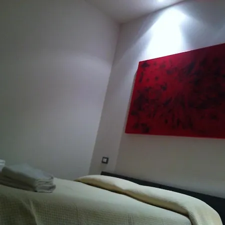 罗密欧设计客房酒店 2*
